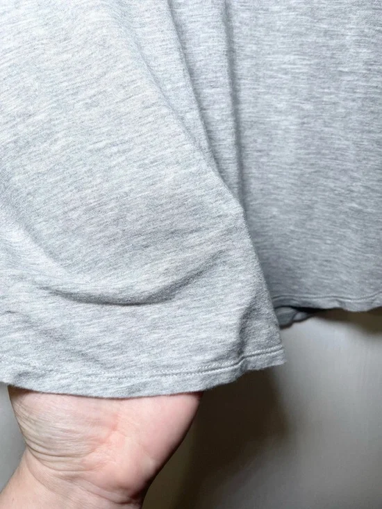 American Eagle Women's Gray Soft & Sexy V-Neck Long Sleeve Top Size Medium - Picture 9 of 12